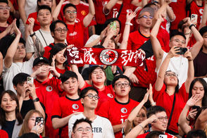 250610-fans-8
