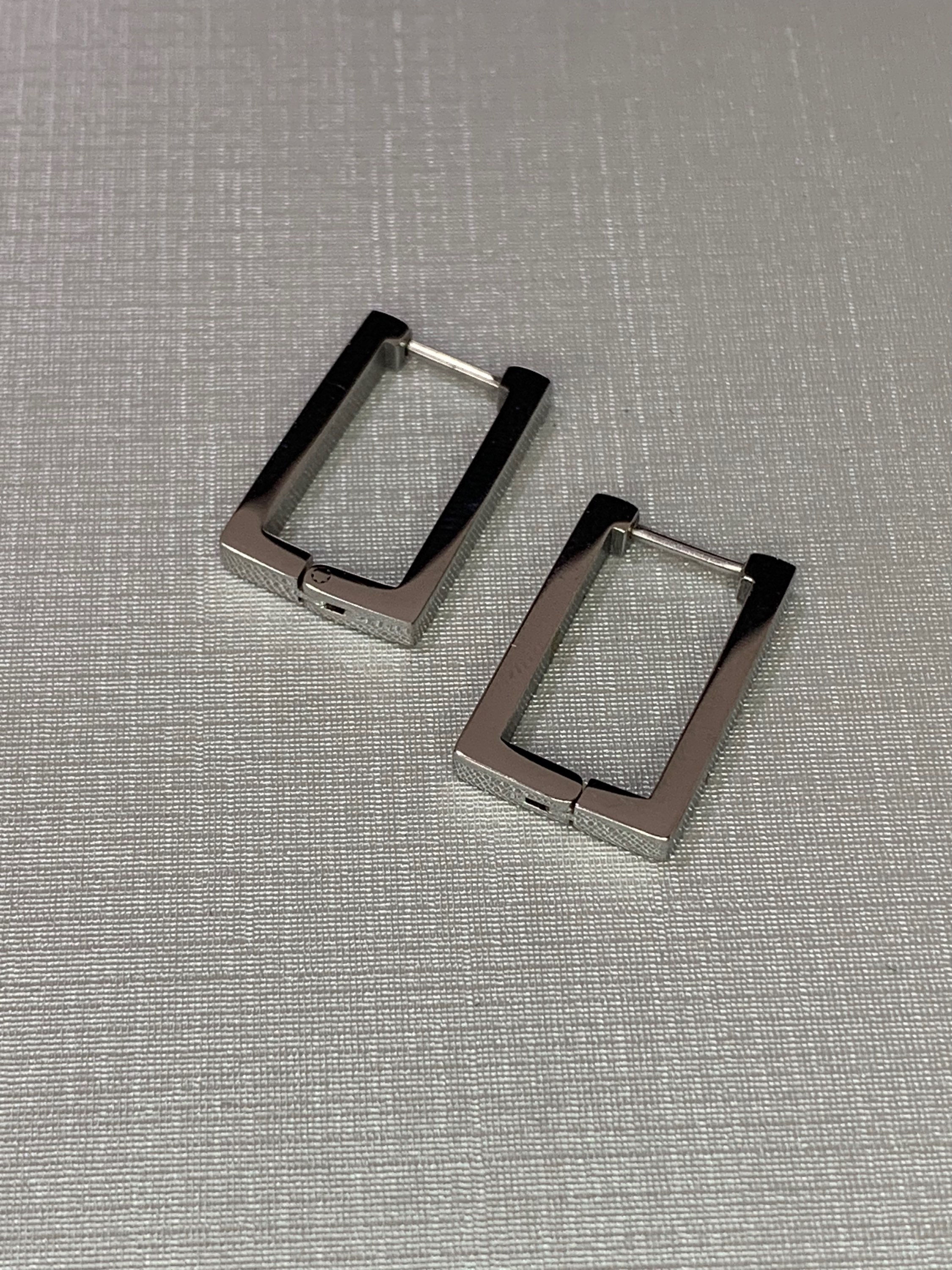 Brinco clic Aço geométrico 