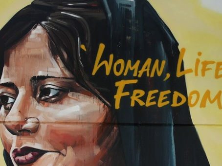 "Baraye, per la donna, la vita, la libertà."