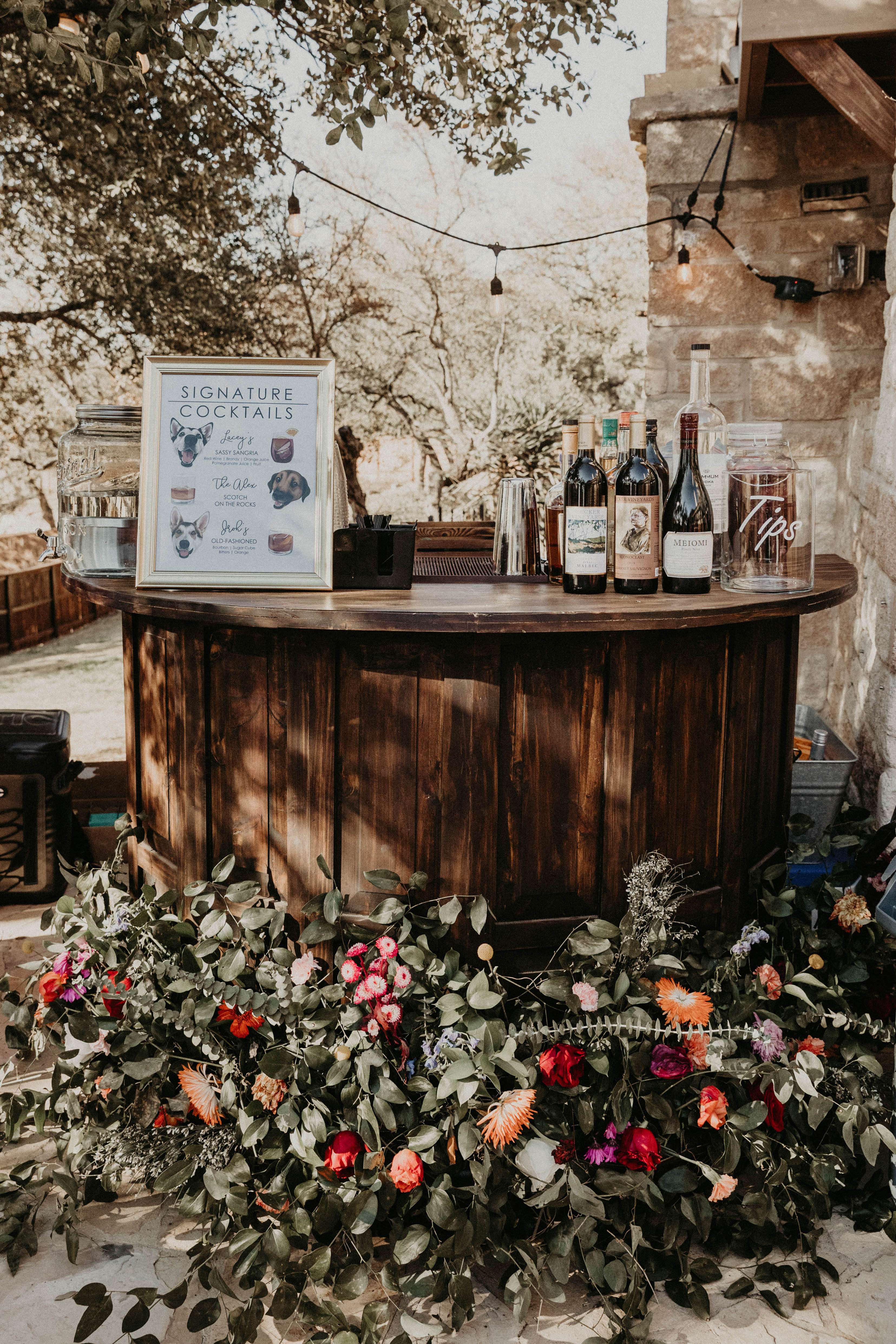 HALF CIRCLE WOODEN BAR