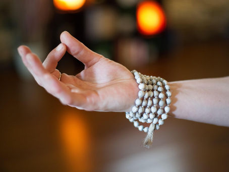 Mudras – Meditation in deinen Händen