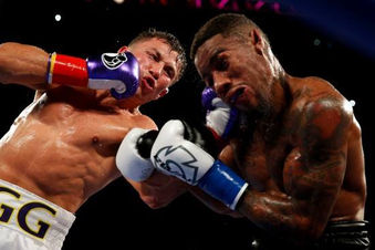 Triple G Knocks Out Monroe During the 6th Round