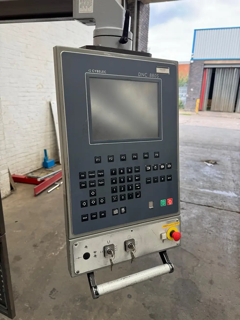 Thumbnail: Bystronic EP31-100 CNC Pressbrake