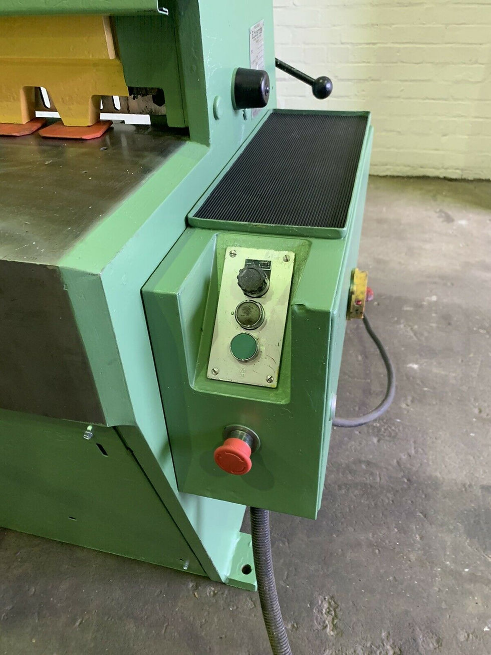Thumbnail: Edwards Truecut DD 2.5m Sheet Metal Guillotine