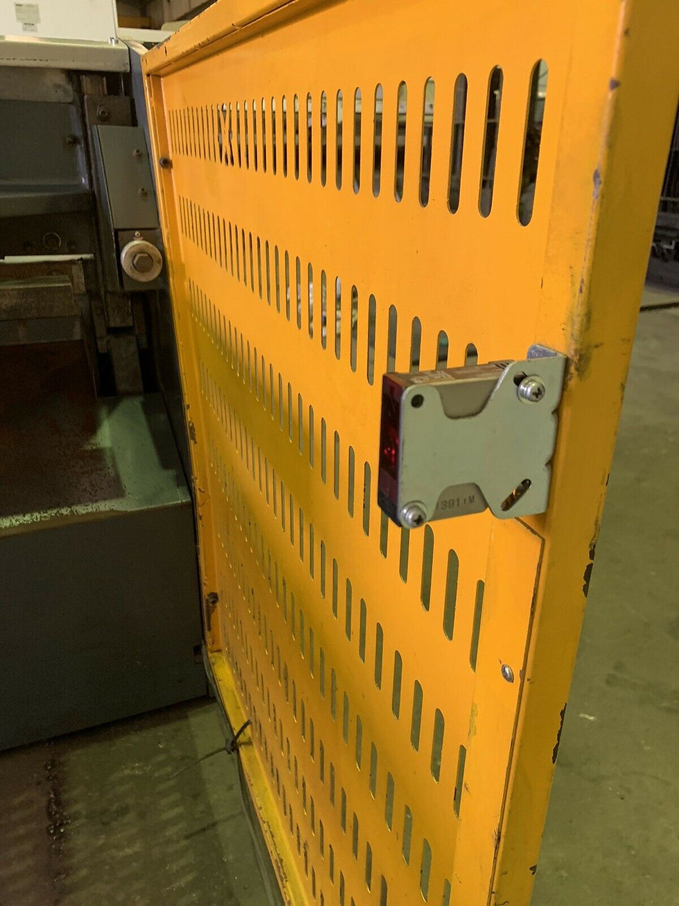 Thumbnail: Mantech 3.5mm Sheet Metal Guillotine