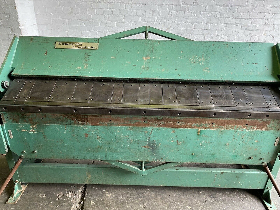 Thumbnail: Edwards 2m Box & Pan Folder