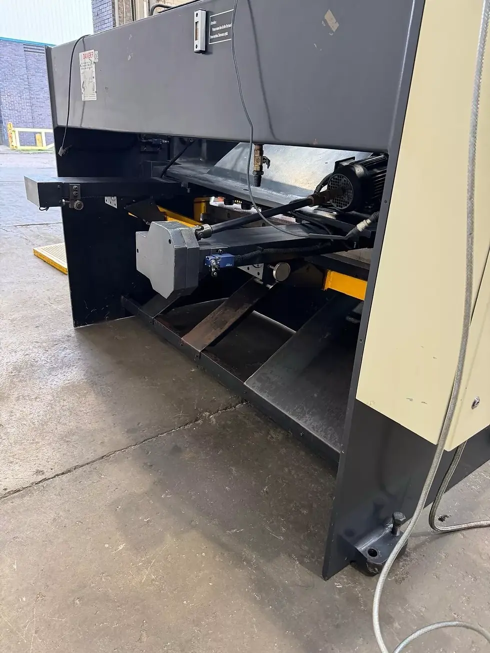 Thumbnail: Carter 6mm X 2m Hydraulic Guillotine