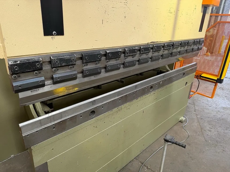 Thumbnail: SAFAN CNC L 80 25 TSI Hydraulic Pressbrake