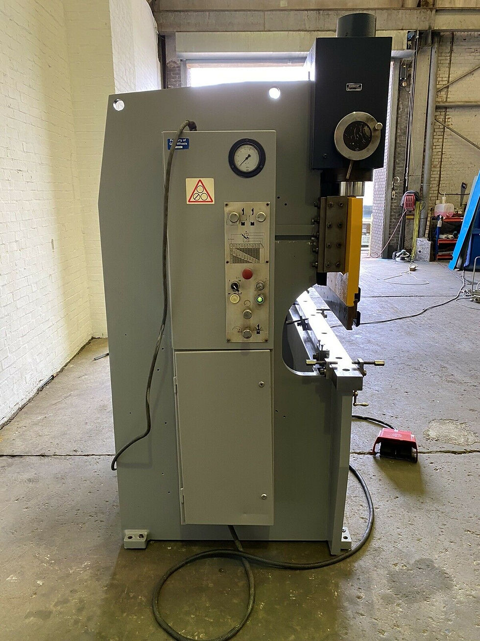 Thumbnail: K & B (Holland) 2m Hydraulic Pressbrake