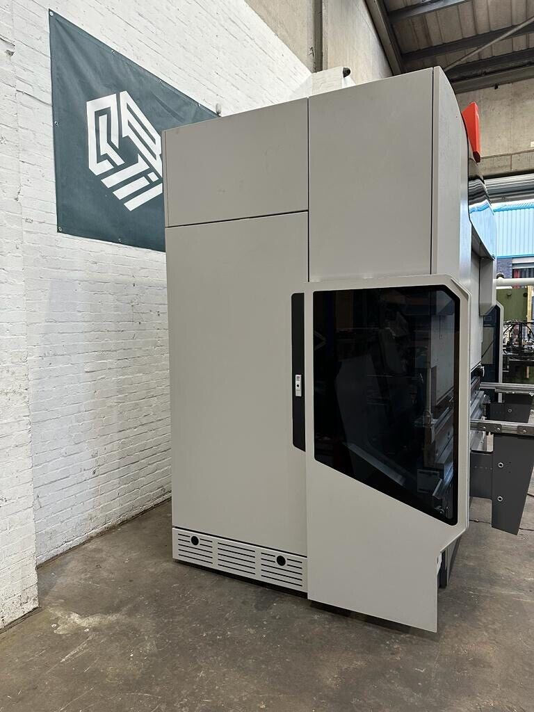 Thumbnail: Bystronic Xpert 150 CNC 8 Axis Pressbrake