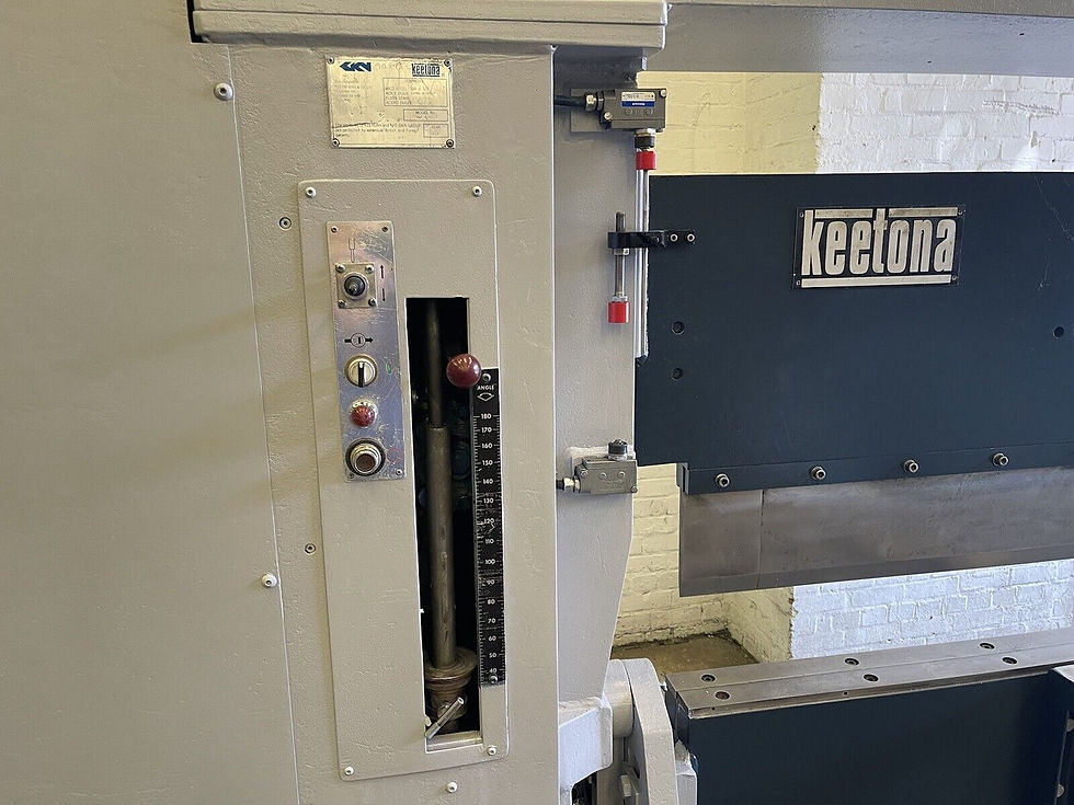 Thumbnail: Keetona Hydraform Powered Box & Pan Folder