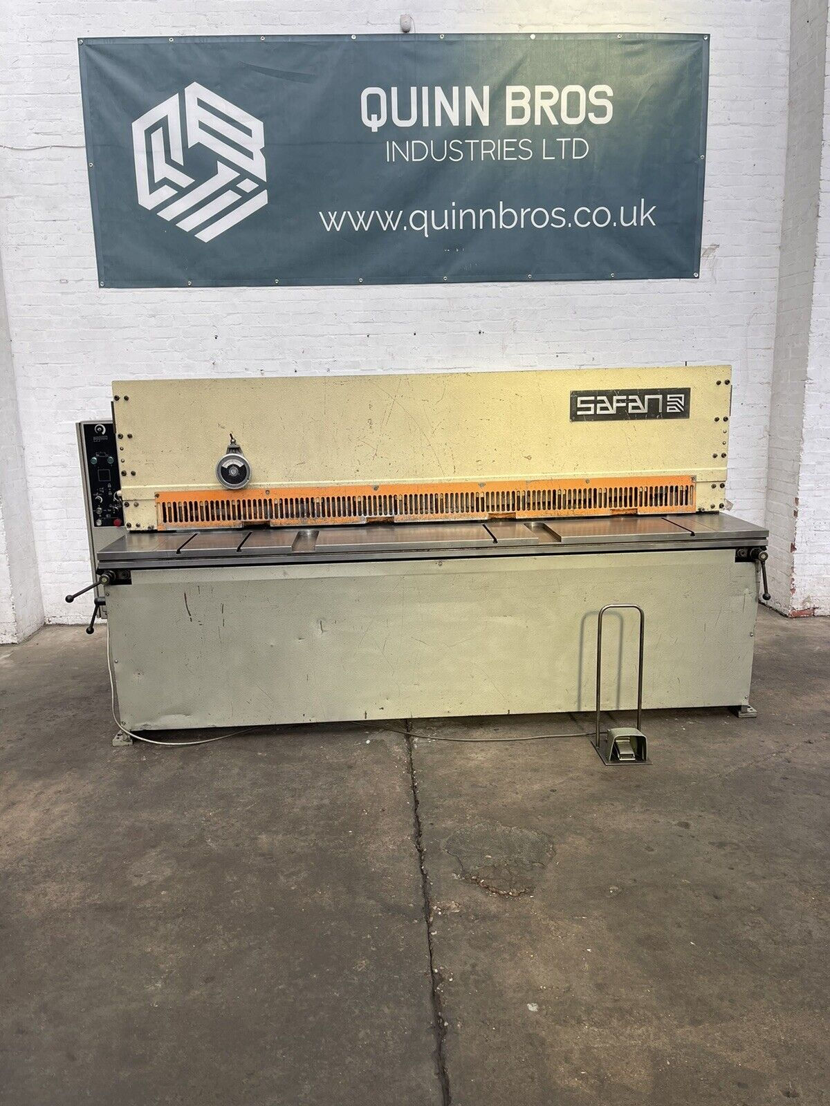 Safan VS 255-6 Hydraulic Sheet Metal Guillotine