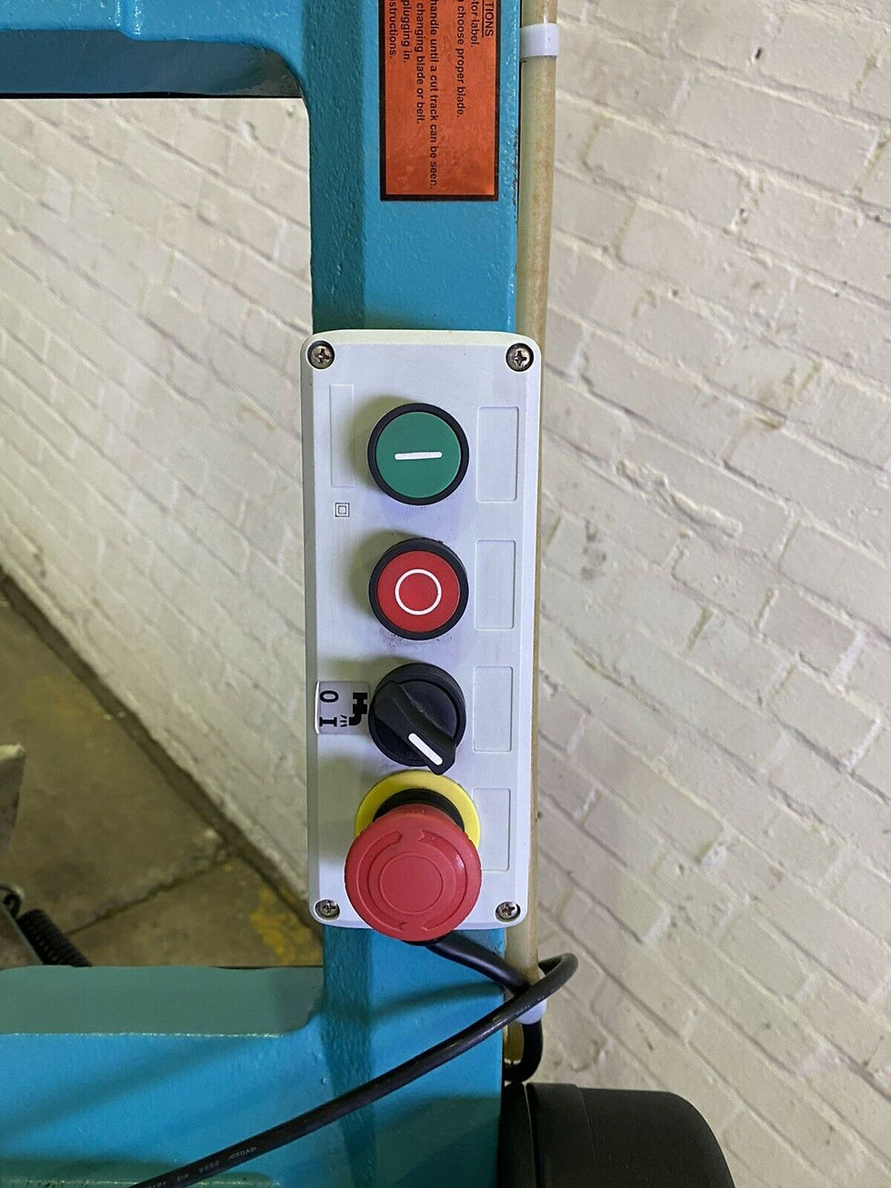 Thumbnail: Axminster Engineer Series UE-812C Bandsaw