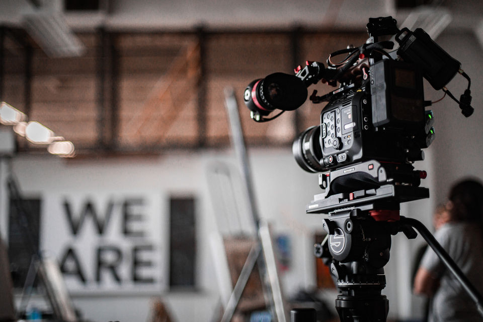 The Sachtler head on the Inovativ cart is a game changer.