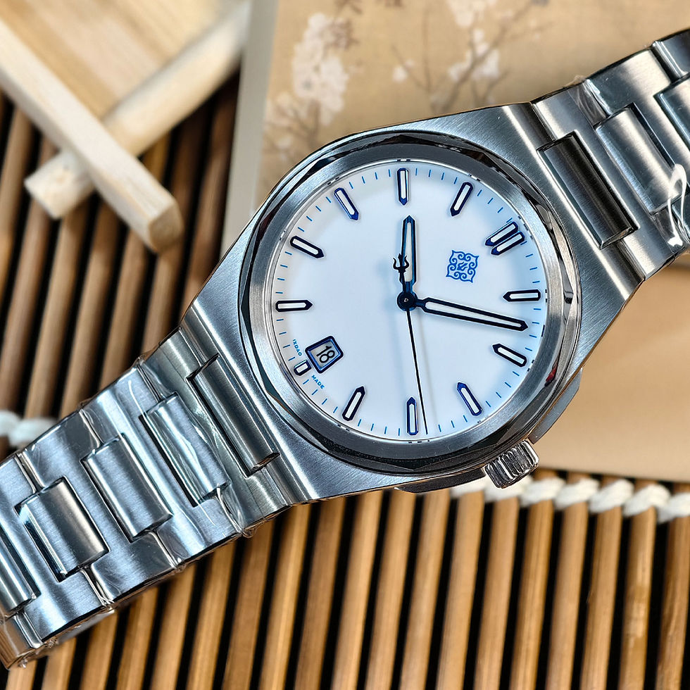 Thumbnail: IXDAO JD-X013S White Enamel – angled front view showing case finishing