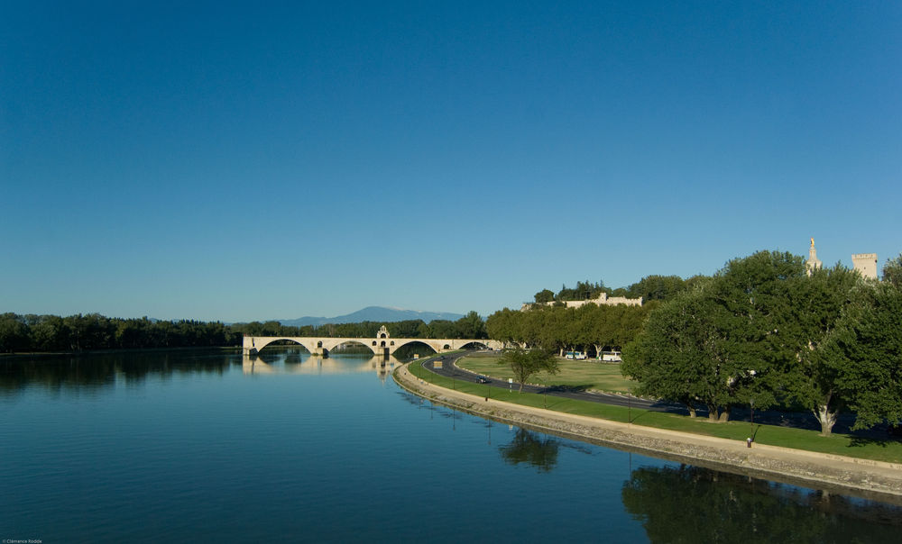 Direct Summer Train London to Avignon, France Green Traveller