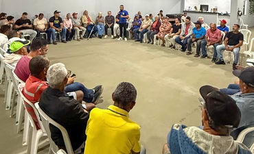 Em reunião convocada por Binho, vice-prefeito é humilhado e ex-prefeito Pedrinho é cobrado por mensageiro sem expressão política
