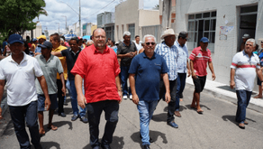 Prefeito de Macambira tenta sair do PT pelas portas do fundo.