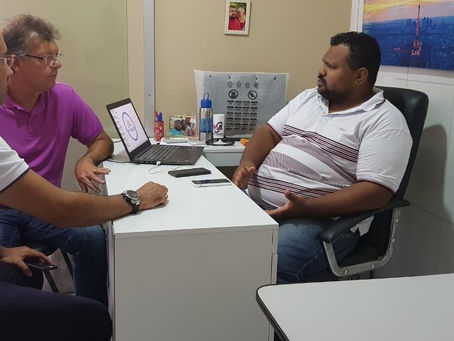 Dep. Laércio Oliveira visita escritório da M.A Comunicações em Macambira.