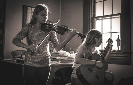 darla-lola-rubleskygirls-violin-guitar.j