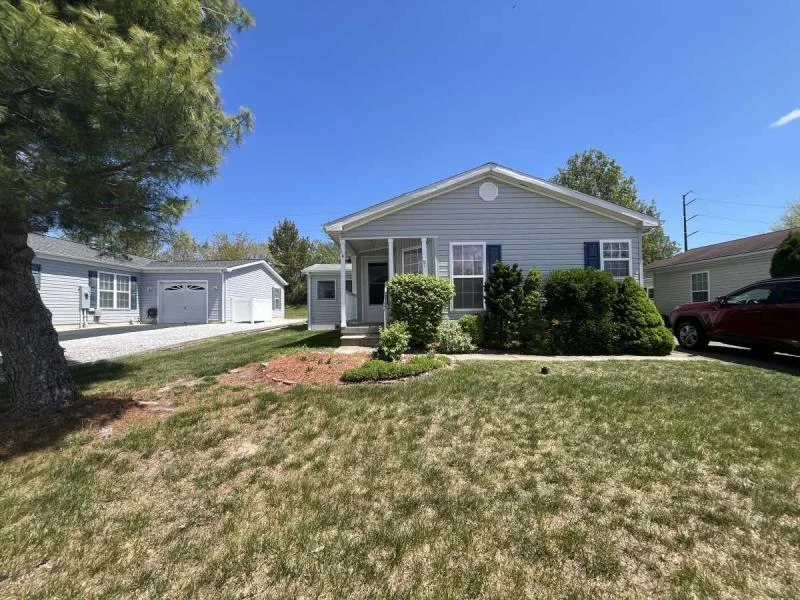 PERRYS LAKE HOMES FOR SALE Davis Enterprises