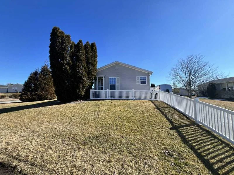 PERRYS LAKE HOMES FOR SALE Davis Enterprises