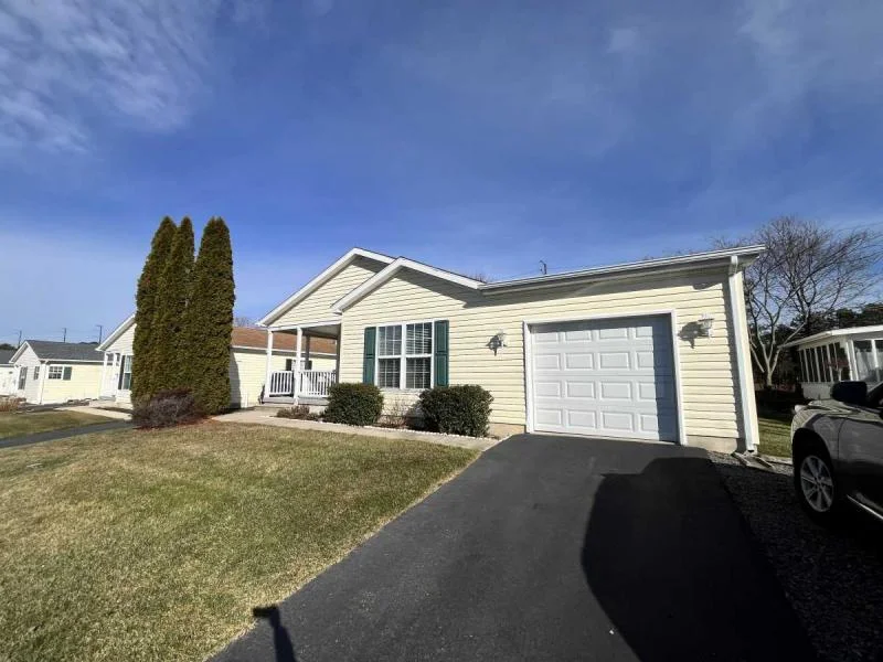 PERRYS LAKE HOMES FOR SALE Davis Enterprises