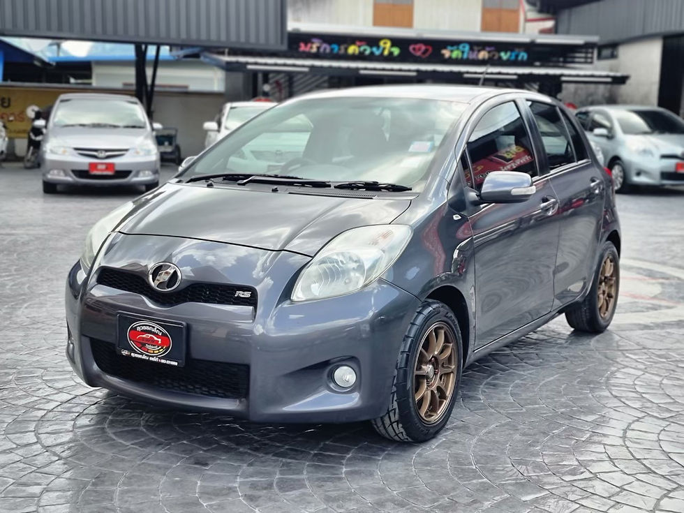TOYOTA YARIS 1.5 G AT