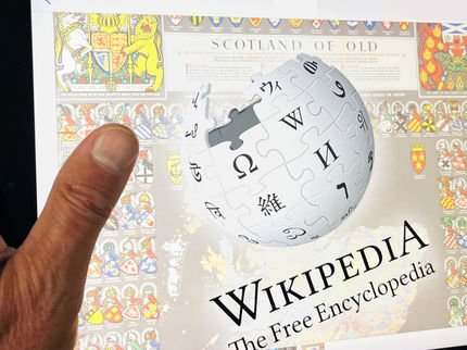 Wikipedia and the Clans