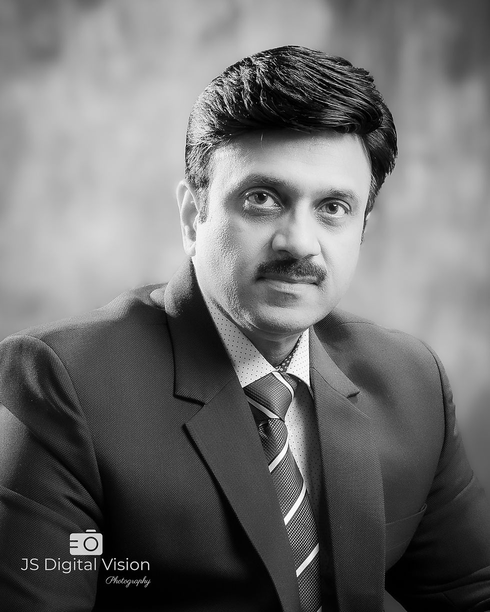 Professional Headshots & Personal Branding