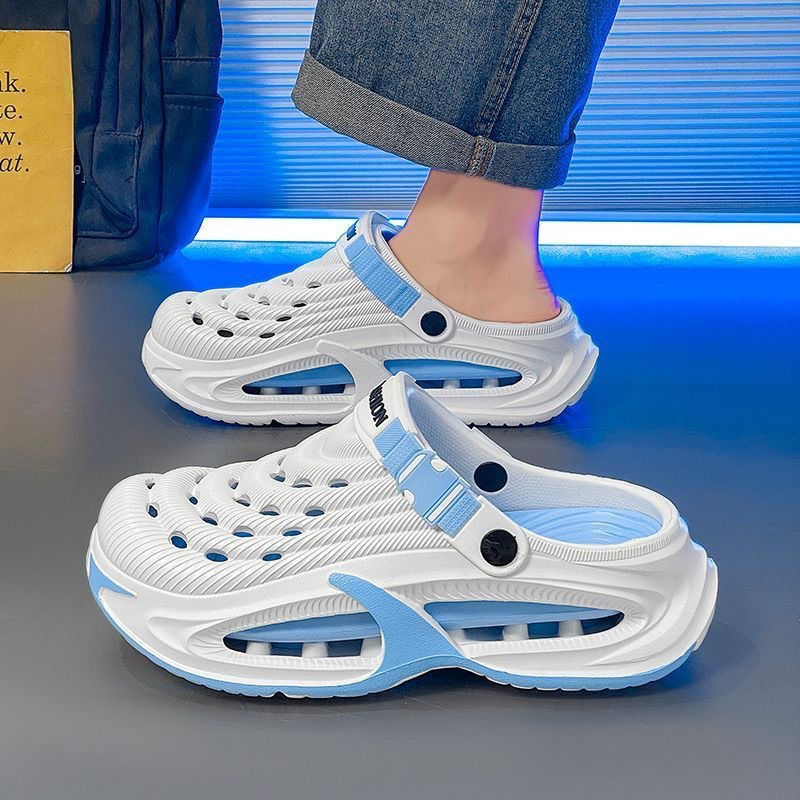 Thumbnail: Men Casual Thick Sole Breathable Sandals