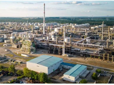 Germany takes control of stakes in Rosneft oil refineries