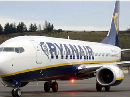 EU strikes deal on law to increase airline carbon taxes