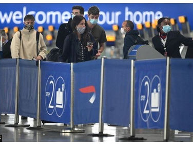 British Airways staff call off Heathrow strike after 8% pay rise deal