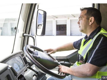 Lorry driver shortage: Government to lift rules on foreign haulier deliveries