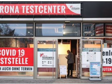 Germany reaches vaccination rate of 71 percent after one year