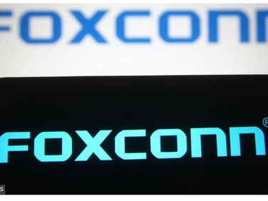 Apple puts Indian iPhone factory 'on probation'