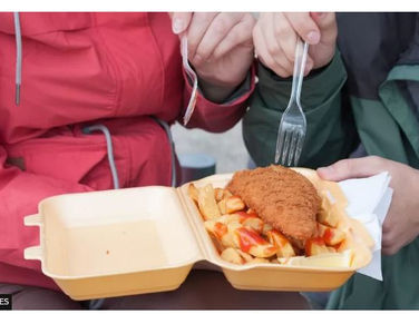 Single-use cutlery and plates to be banned in England