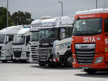 Britain has 10 days to save Christmas, retail sector says