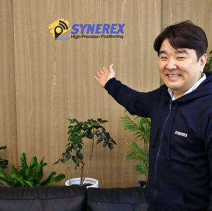 씨너렉스 “확장성 뛰어난 ‘초정밀 위성항법 장치’로 자율주행 시대 맞이할 것”