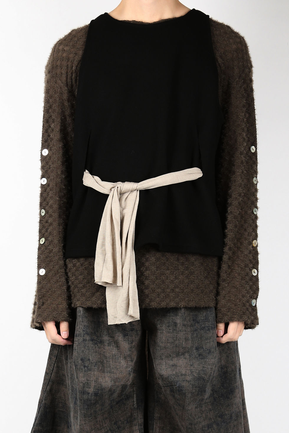 æ - Grid Layers - Grey ( 1805 Part I )