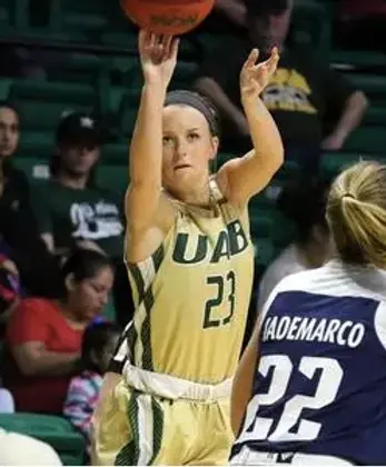 Lea Kerstein - UAB '20