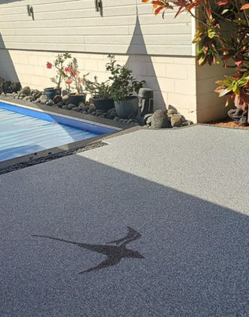 Sol Résine granulat tapis de pierre moquette marbre drainant piscine 974 Réunion