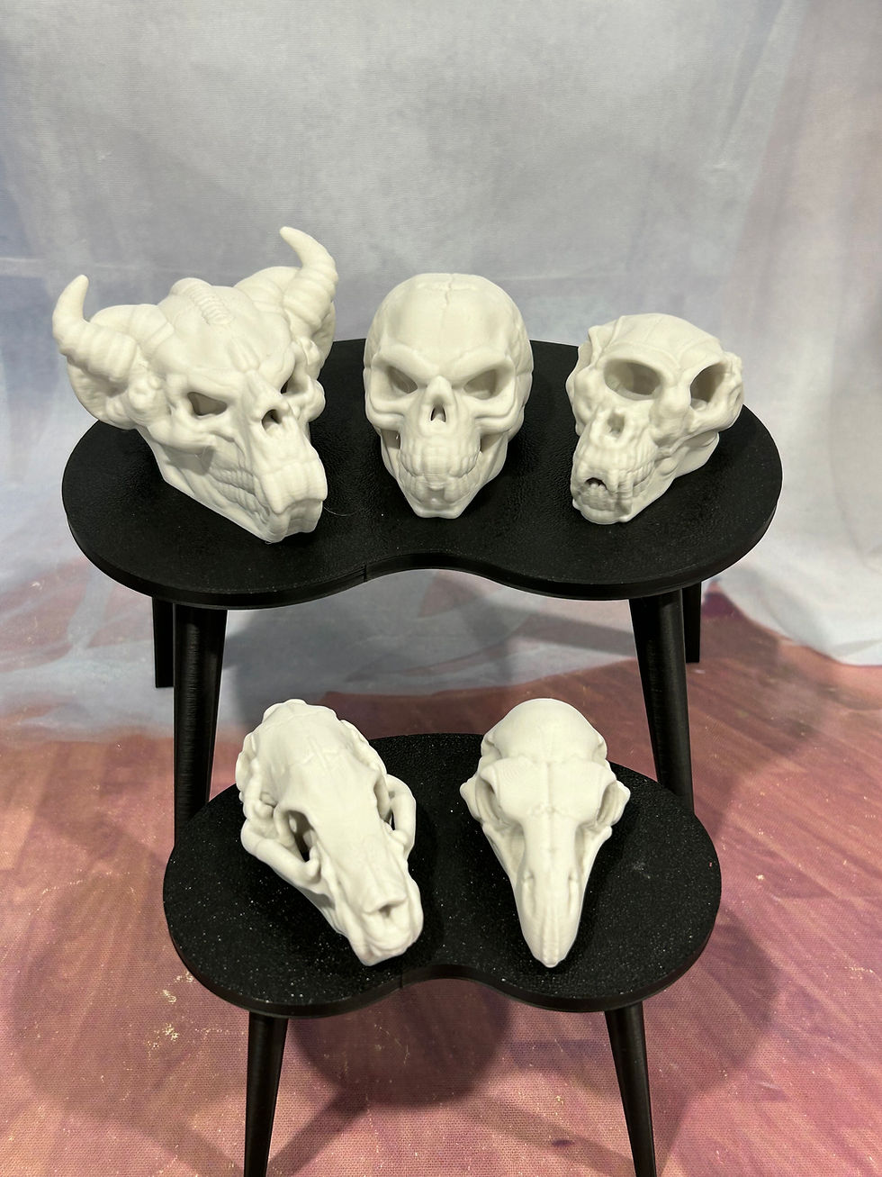 Thumbnail: Miniature Monster Skulls for your Halloween 1:6 Display, Scale Miniatures