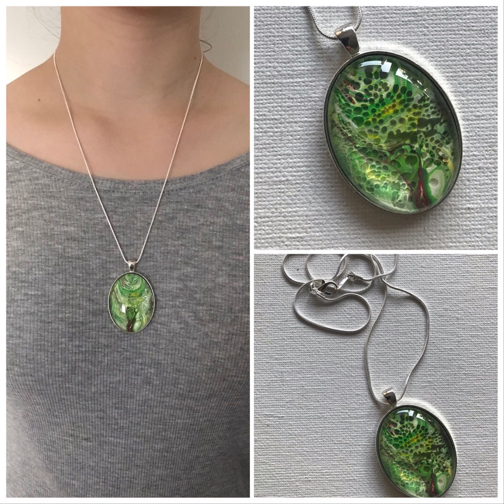 Halskette mit ovalem Anhänger versilbert / Kunstkette / Unikat #K04-02