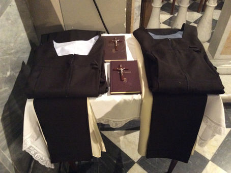 Professione religiosa di sr. Sara della Trinità e sr. Chiara di Cristo