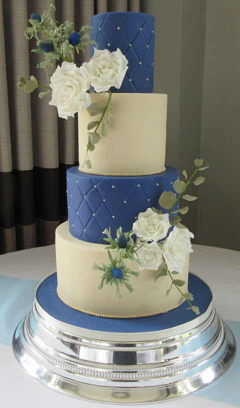 Thistle & rose wedding cake Norwich.JPG