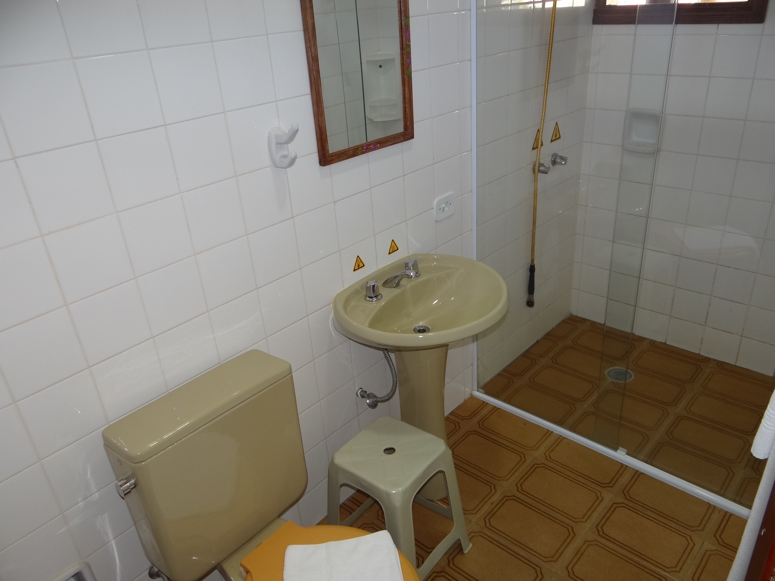 Suíte Comfort com Varanda Ciclâmem
