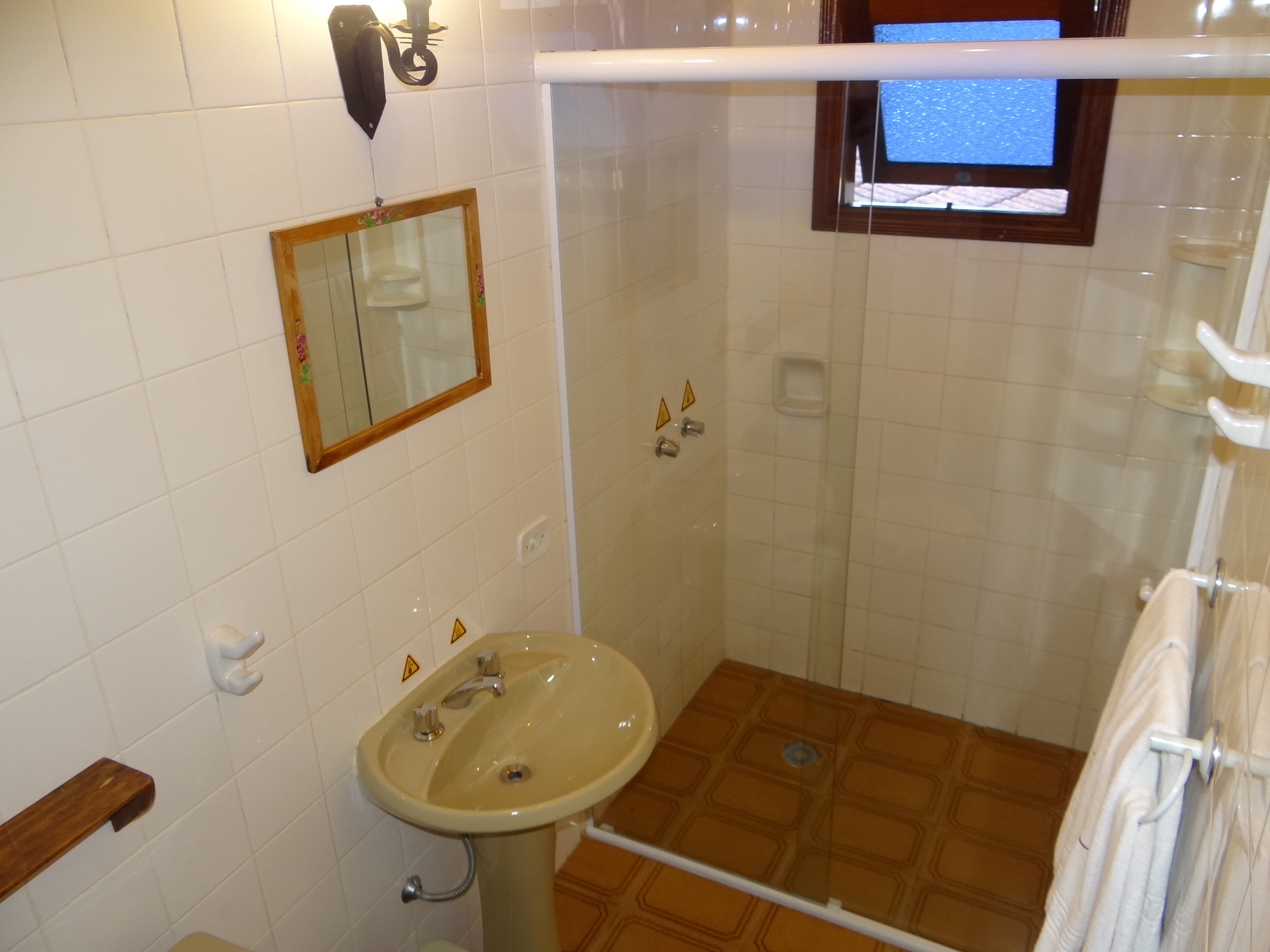 Suíte Comfort com Varanda Violeta