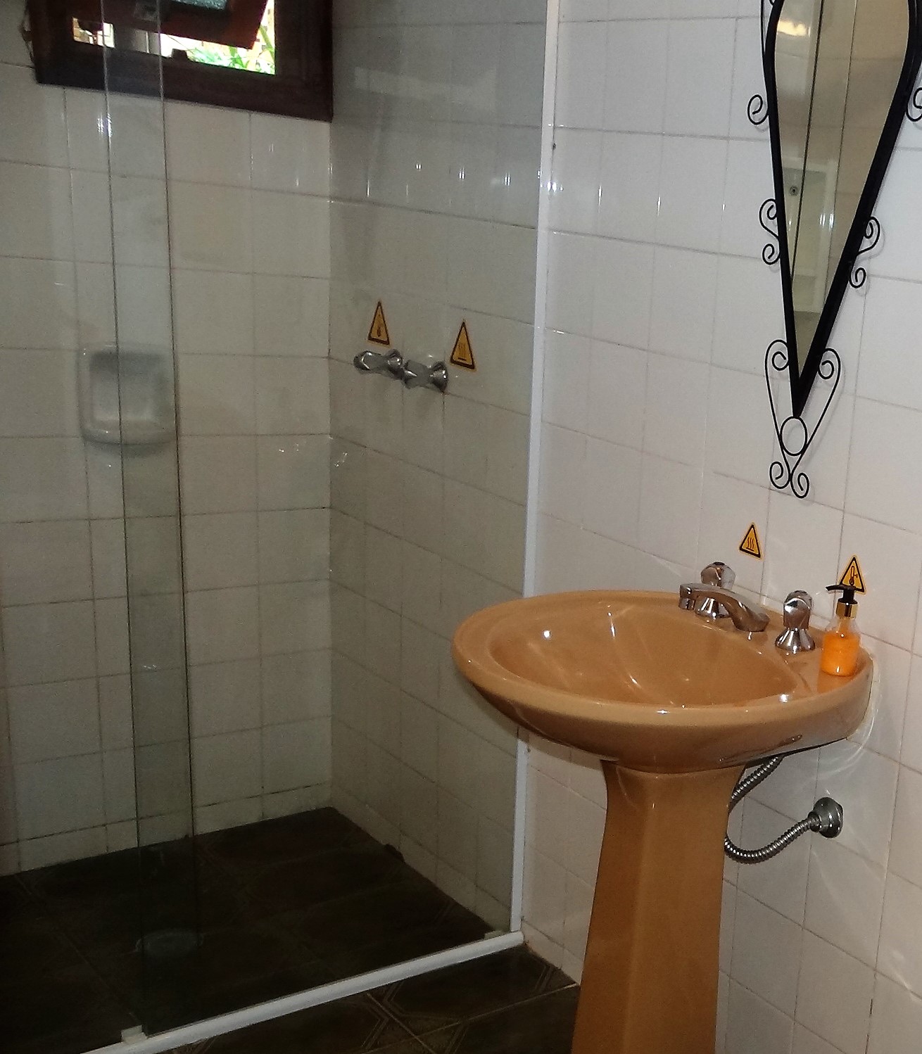Suíte Comfort Crisântemo da Pousada